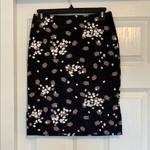 Loft Black Floral Pencil Skirt Size 0P
